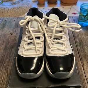 Jordan 11 Concords. Size 5.5 GS. Worn 2 times.